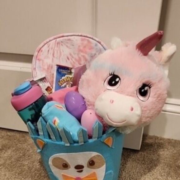 UNICORN EASTER BASKET FILLED - Picture 1 of 1